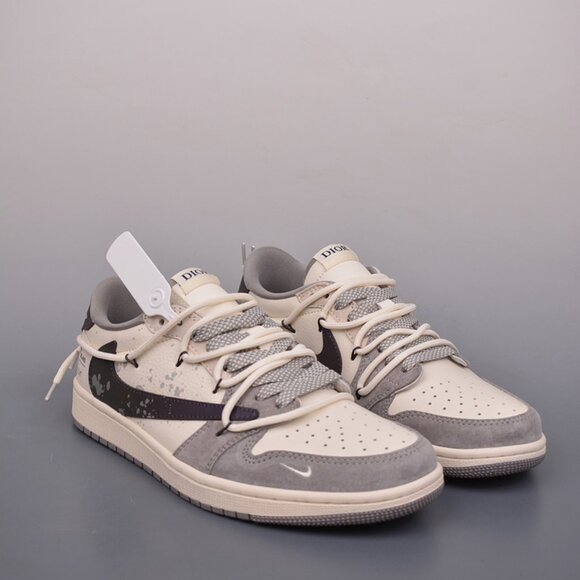 Fragment x TS x Air Jordan 1 Low Sneaker - Picture 2 of 9